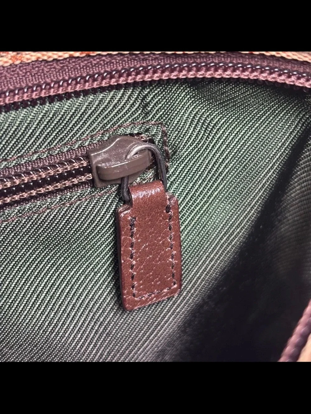 Gucci classic gg